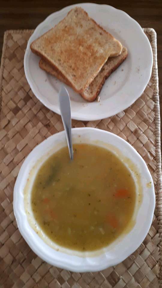 mixed vegetable soup with pumpkin and garlic toast