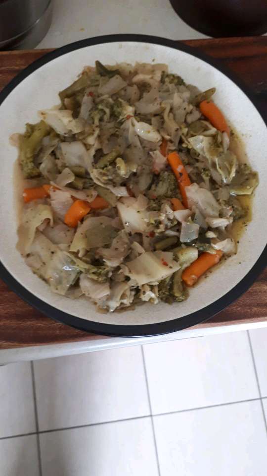 white cabbage with mixed vegetables